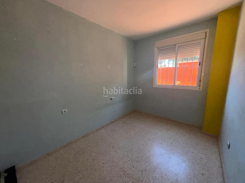 Foto 37c31460-f0fa-480a-9f11-6fad685e6ffa. Planta baja adosado en urbanizacion los alamos iii en Barrios (Los)