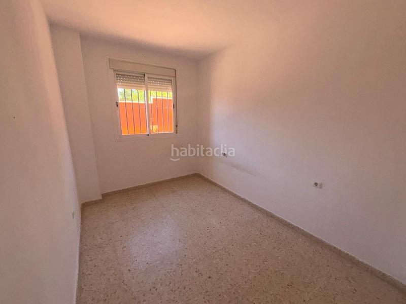 Foto 53a04f05-a5cd-43e7-949f-4b9742247d15. Planta baja adosado en urbanizacion los alamos iii en Barrios (Los)