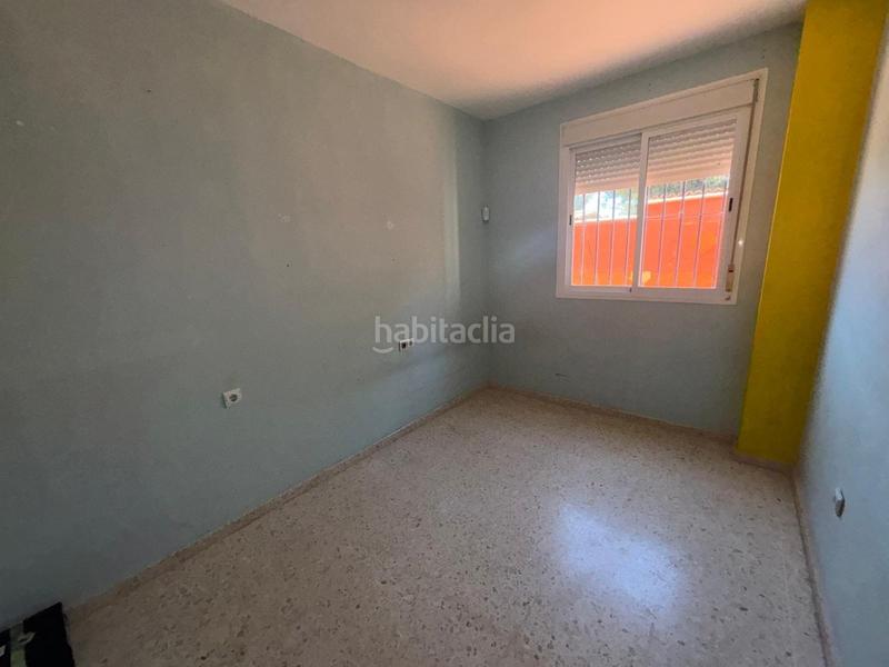 Foto c961eadb-121b-4b05-9e0f-010f771741f2. Planta baja adosado en urbanizacion los alamos iii en Barrios (Los)