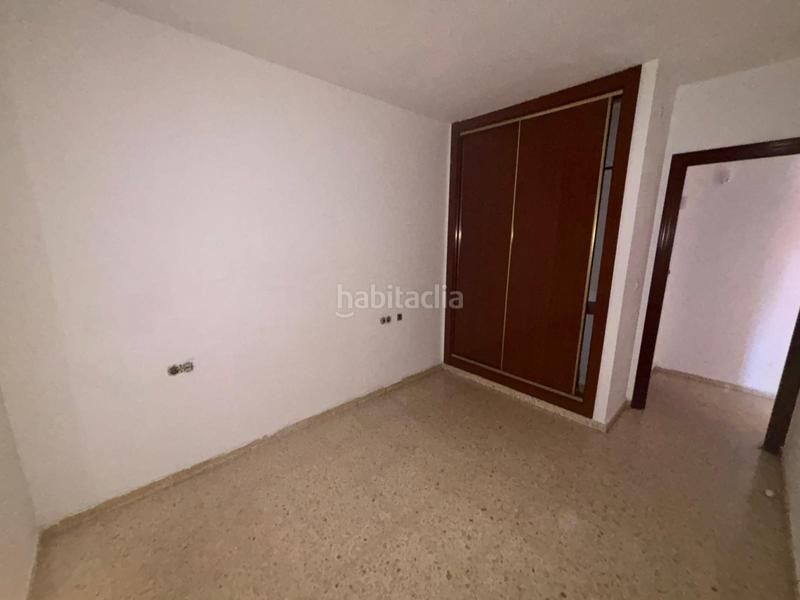 Foto e3c03301-cbe7-428e-98bc-6c01fecb8c2a. Planta baja adosado en urbanizacion los alamos iii en Barrios (Los)