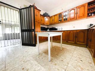 Maison à Puente Mayorga-Campamento. Vivienda de una sola planta con piscina y parcela de 2000 m2 a c