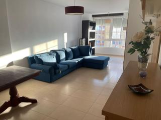 Miete Etagenwohnung in La Reconquista - El Rosario. Se alquila vivienda en zona semicéntrica