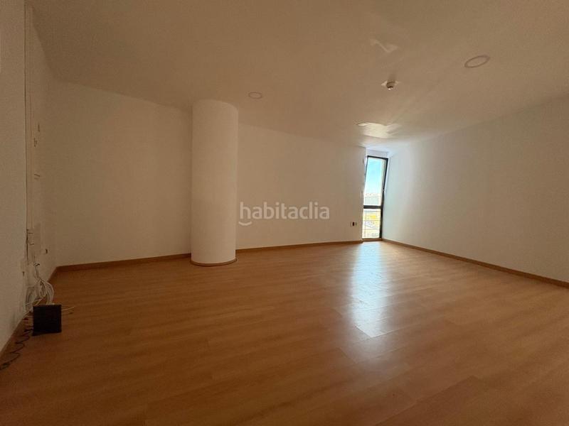 Foto 5eb81e4c-50d0-43e4-b4b2-cdf9f4d0b972. Lloguer oficina a Barrios (Los)