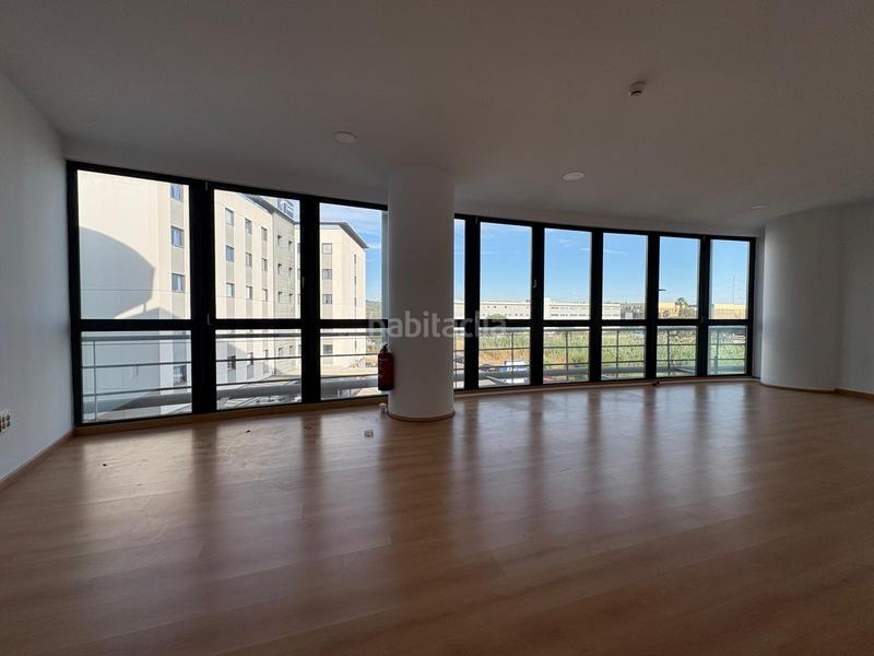 Foto d9494272-11ef-4238-8ae2-62a29bc8ec17. Lloguer oficina a Barrios (Los)