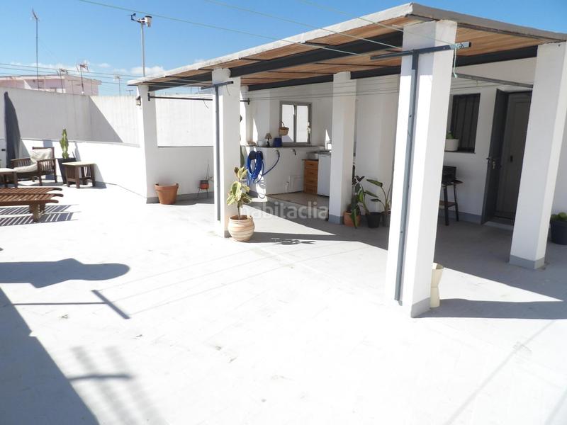 Foto 6c3b6def-7c3d-4b75-810c-e2c76951b93c. Etagenwohnung mit heizung in Casco Antiguo Algeciras