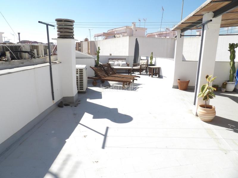 Foto b2fffdf8-bcd2-4721-b0ad-90d3653f3abd. Etagenwohnung mit heizung in Casco Antiguo Algeciras