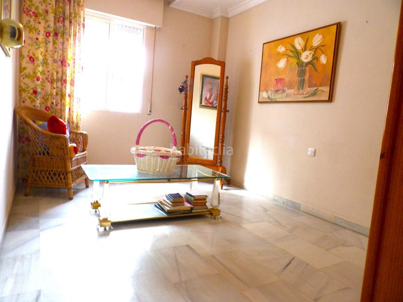 Foto 2edb19a0-9a94-47b3-8354-eaa373e28723. Casa a schiera con parcheggio in La Reconquista - El Rosario Algeciras