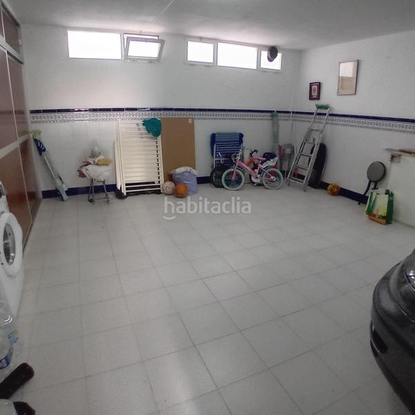 Foto 35ce42c6-1c80-450e-9218-ec9e74acb633. Casa a schiera con parcheggio in La Reconquista - El Rosario Algeciras