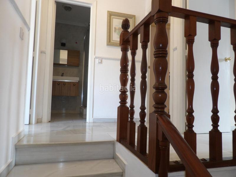 Foto a4e44b05-f96a-4b9d-9957-cb6dd321a3f8. Casa a schiera con parcheggio in La Reconquista - El Rosario Algeciras