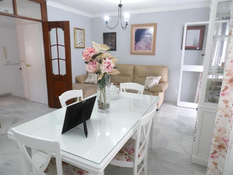 Foto b2e9ff20-ddd7-4dde-91aa-81d7a86a9409. Casa a schiera con parcheggio in La Reconquista - El Rosario Algeciras