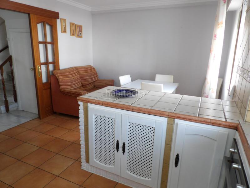 Foto c7d186be-aa75-4f55-8c19-09aad2dbd4f0. Casa a schiera con parcheggio in La Reconquista - El Rosario Algeciras