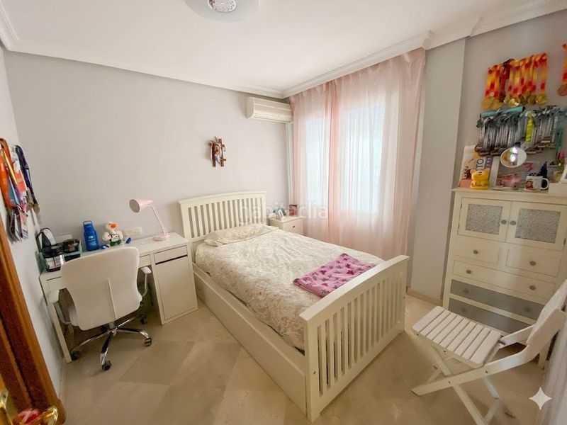 Foto eaee3e54-b098-42c9-aad4-f5c25c494779. Casa adossada amb calefacció a Barrios (Los)