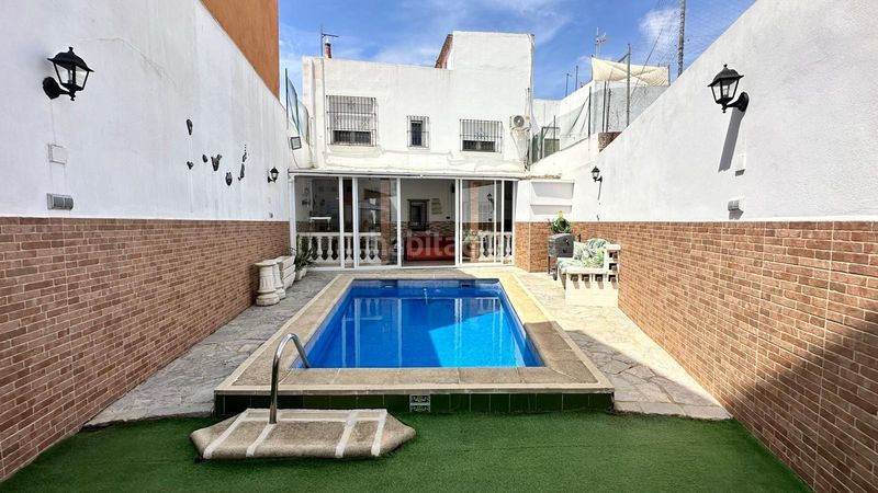 Foto 1af628a6-7c0a-46ad-bc89-1943a490c91c. Reihenhaus mit parking pool in San Pedro-Gabriel Miró-María Guerrero Línea de la Concepción (La)