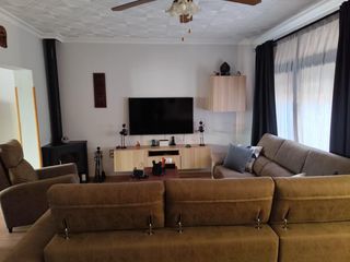 Semi detached house in San Pedro-Gabriel Miró-María Guerrero. Casa en la linea semicentro