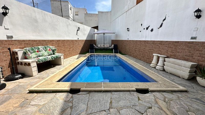 Foto a9610504-ac35-48c0-b530-501f89a6f9ff. Reihenhaus mit parking pool in San Pedro-Gabriel Miró-María Guerrero Línea de la Concepción (La)