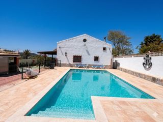 Chalet en Barbate. Amplio chalet en barbate, zona la bre�a  ideal para familias