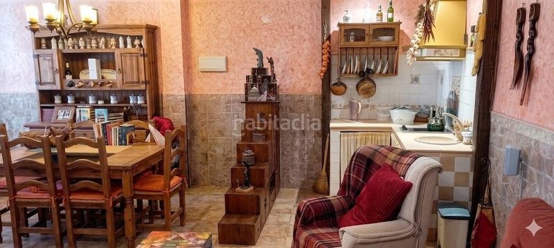 Foto 910a79e5-db84-43ff-858b-5e5774b5e6c2. Casa adosada adosado en san garcia junto colegio montecalpe en Algeciras