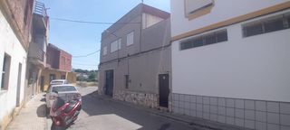 Casa a Pescadores - Saladillo. Casa en venta en calle asturias con amplio garaje