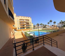 Pis a San Luis de Sabinillas