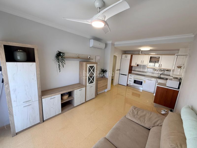 Foto 6463f57e-a925-486f-8178-6a3e041636b1. Piso espectacular apartamento a tan solo 200 metros de la playa en urbanización sabinillas playa en Manilva