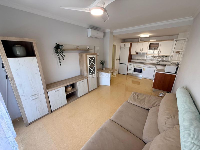 Foto ae06b13f-bd00-4742-ac35-d47d5497cd6d. Piso espectacular apartamento a tan solo 200 metros de la playa en urbanización sabinillas playa en Manilva