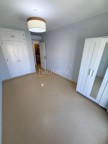Foto c19c4850-cbd6-4300-8107-02da1761821a. Piso espectacular apartamento a tan solo 200 metros de la playa en urbanización sabinillas playa en Manilva