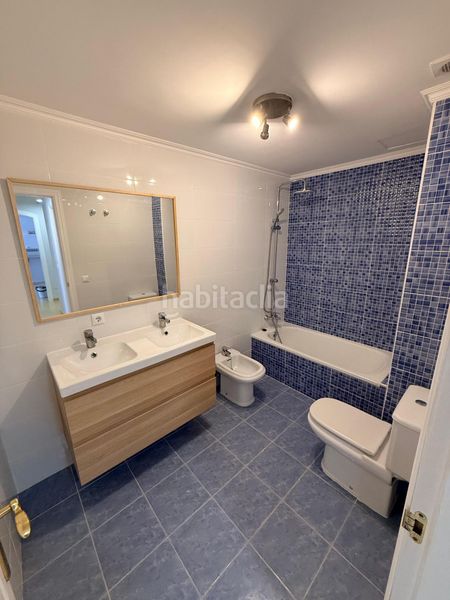 Foto e15ed7af-4dfd-414a-86fd-47c8ce952db6. Piso espectacular apartamento a tan solo 200 metros de la playa en urbanización sabinillas playa en Manilva