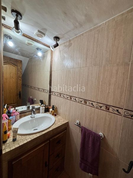 Foto b81e423c-af09-4430-85c8-d228943d5f34. Casa adossada amb calefacció aparcament a Barrios (Los)