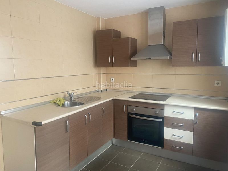 Foto 318a6742-995a-43ca-96c5-3872901f8a68. Casa a Mondejar-Junquillos Línea de la Concepción (La)