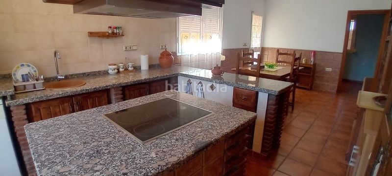 Foto 4c54a8a0-f50c-4739-827a-d4db49e79246. Chalet  independiente en Los Pinos en Los Pinos Algeciras