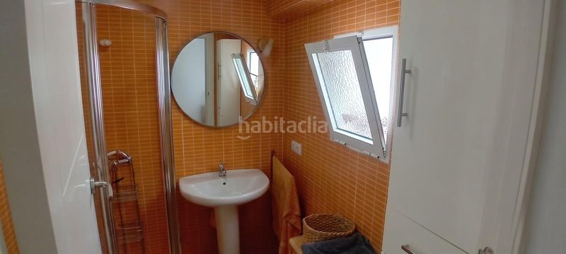 Foto e3ffa2c9-8bd5-4133-9bb9-41770d67c8b3. Chalet se vende casa en el centro en Casco Antiguo Algeciras