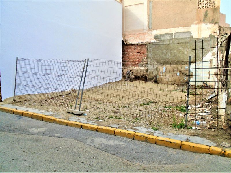 Foto a0bf361a-bcfd-4359-81a7-7e75f8da073b. Terreno residenziale in calle poniente 23 in Carboneras
