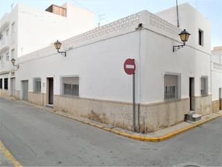 Casa a Calle poniente 23
