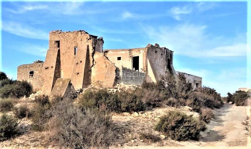 Foto d3d4d973-a309-4011-8cc7-2ab0b7e9594f. Casa in Aguamarga Níjar