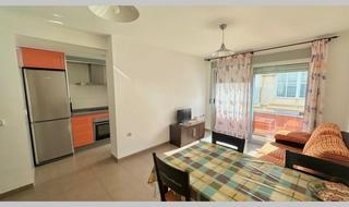 Apartament  Calle málaga. Piso playa de las marinicas