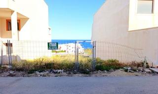Terreny residencial a Calle luis gordillo 8. Solar playa del lancon