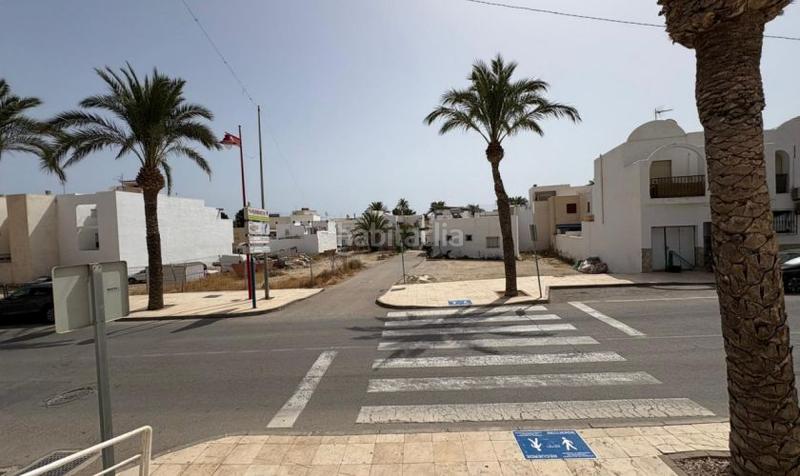 Foto d083d7d1-0e04-4f51-9f53-8d1f4d3b1a12. Terrain résidentiel dans calle la ola 5 dans Carboneras