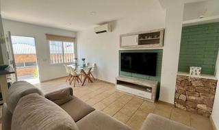 Apartament a Aguamarga. Bajo en aguamarga