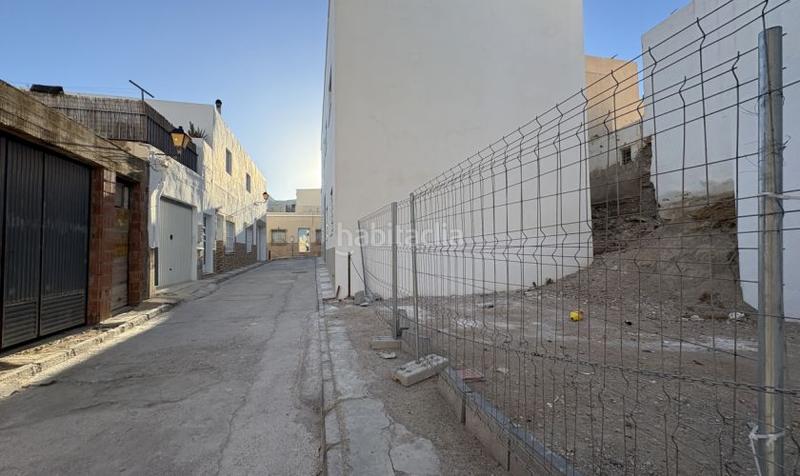 Foto 549caa29-9f2b-4291-b22f-4c26d0254e58. Terreny residencial a calle la manga 17 a Carboneras