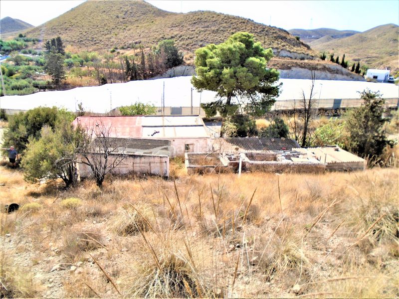 Foto 4e3e811a-a725-4df1-9262-6e3914738fbb. Xalet amb aparcament a Carboneras