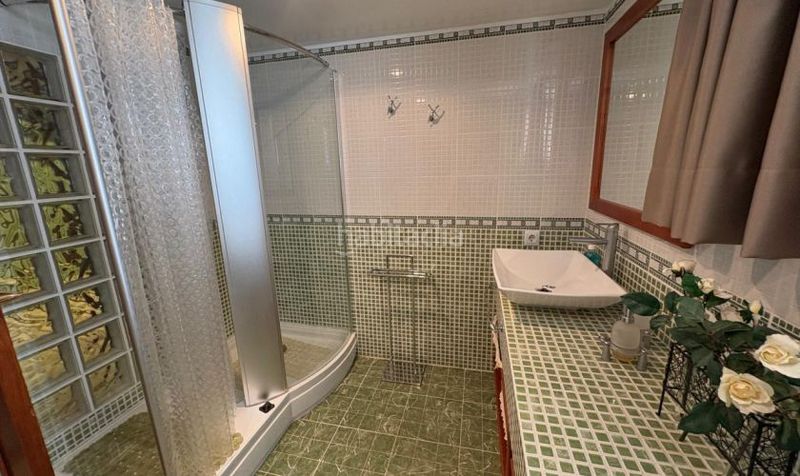Foto beeb461f-ce6b-4b89-8bee-83c73b50f0f2. Casa adossada amb aparcament a Nijar Pueblo Níjar