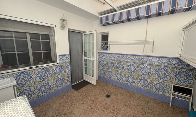 Foto c0ebcd7d-9091-49d2-b231-95cb773c9e9e. Casa adossada amb aparcament a Nijar Pueblo Níjar