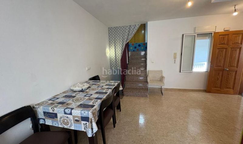 Foto 662972b6-8c7e-43ab-8999-ec49f81db513. Piso  duplex centro en Carboneras