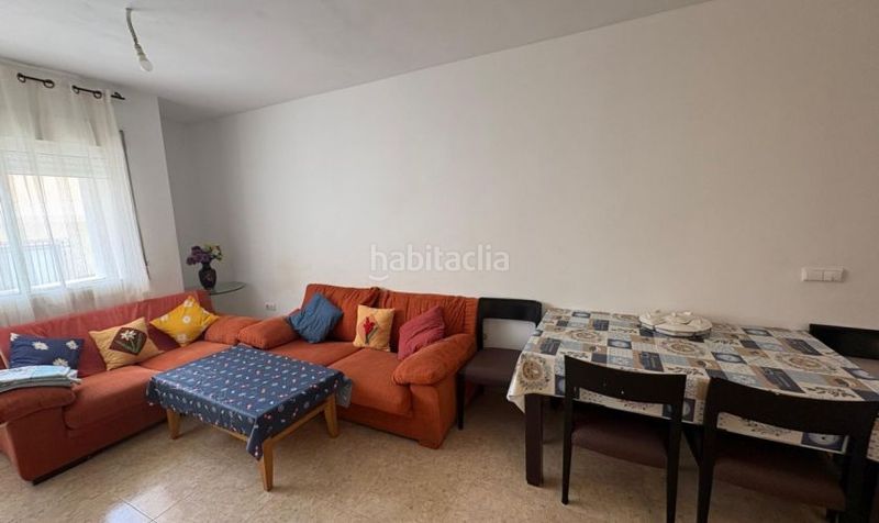Foto f5d68734-7d8f-470c-8cfb-3fc4922a0442. Piso  duplex centro en Carboneras
