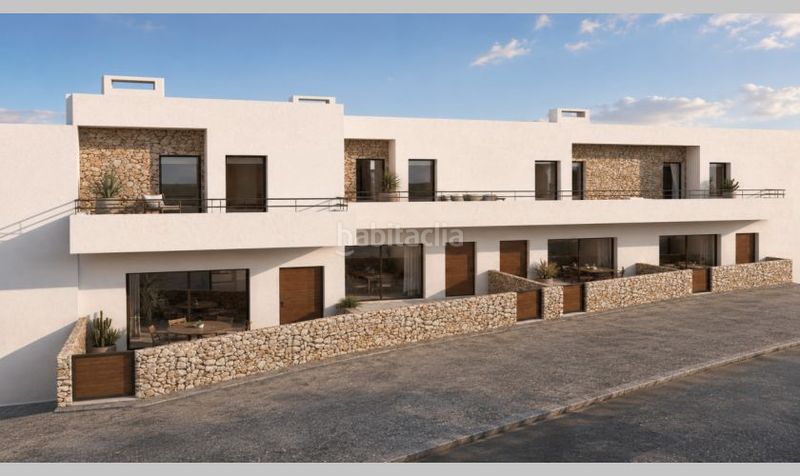 Foto a5085084-c3aa-4fc3-a763-8985091c6a8e. Casa adossada amb aparcament a Carboneras