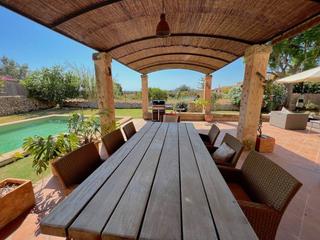 Casa a Santa Eugnia. Encantadora casa de pueblo con piscina  garaje en santa eugenia