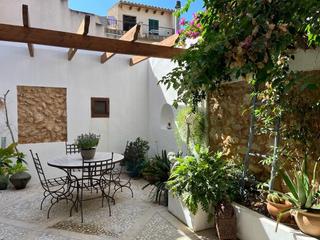 Maison à Santa María del Camí. Casa de pueblo con mucho carácter en santa maria del camí, mallo