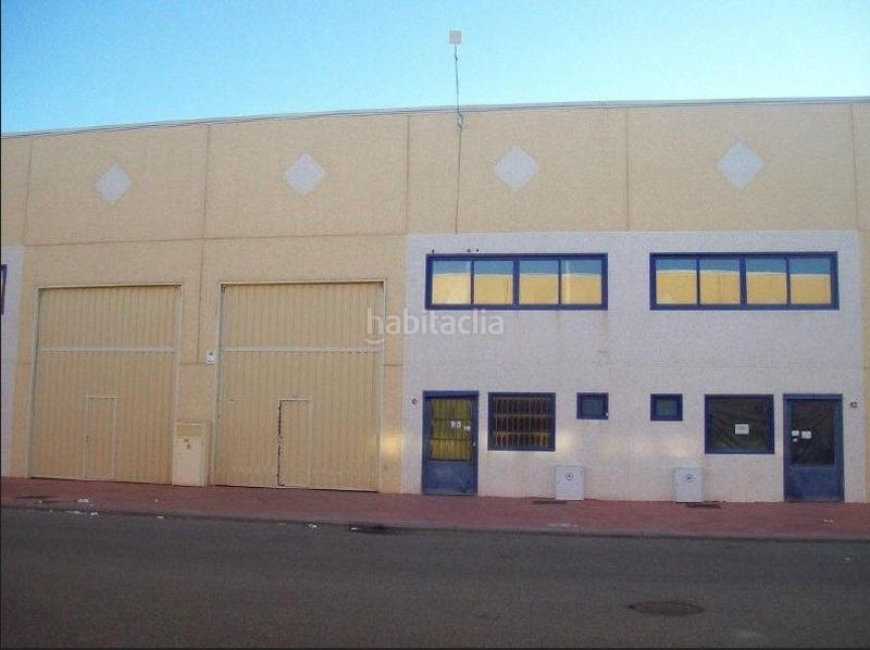 Foto 9c28c615-f07c-4ff1-b412-63f99c51238c. Nave industrial en calle reino unido 3b en Burguillos