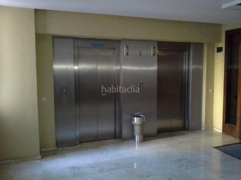 Foto 6183a3db-7424-4c54-8dd3-824b83ee1036. Büro in avenida blas infante 8 in El Tardón - El Carmen Sevilla