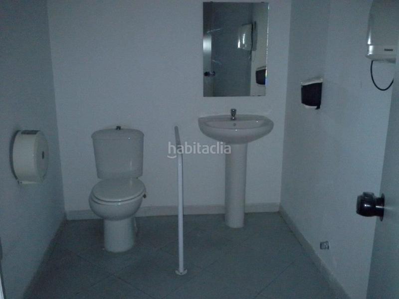 Foto 926d9424-7a65-48dc-b5e1-281288c22959. Büro in avenida blas infante 8 in El Tardón - El Carmen Sevilla